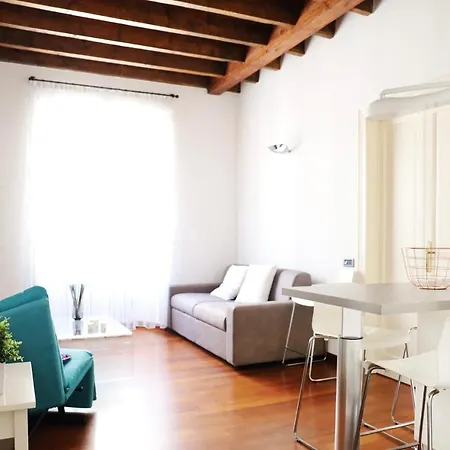 Duca Di Porta Romana, Viaorti Apartmán Milán