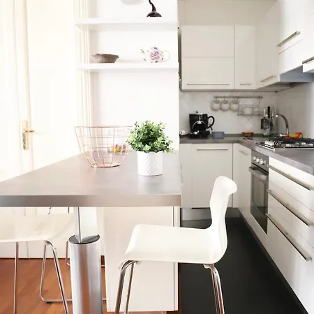 Duca Di Porta Romana, Viaorti Apartment *