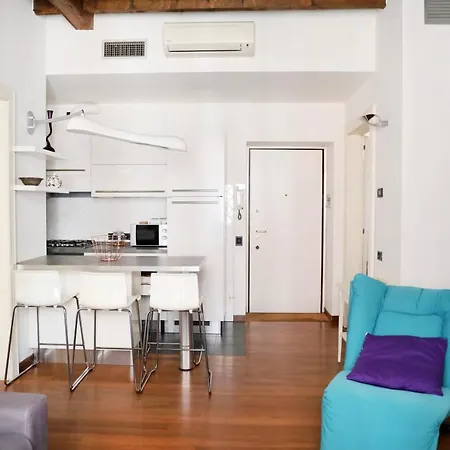 Duca Di Porta Romana, Viaorti Apartment *